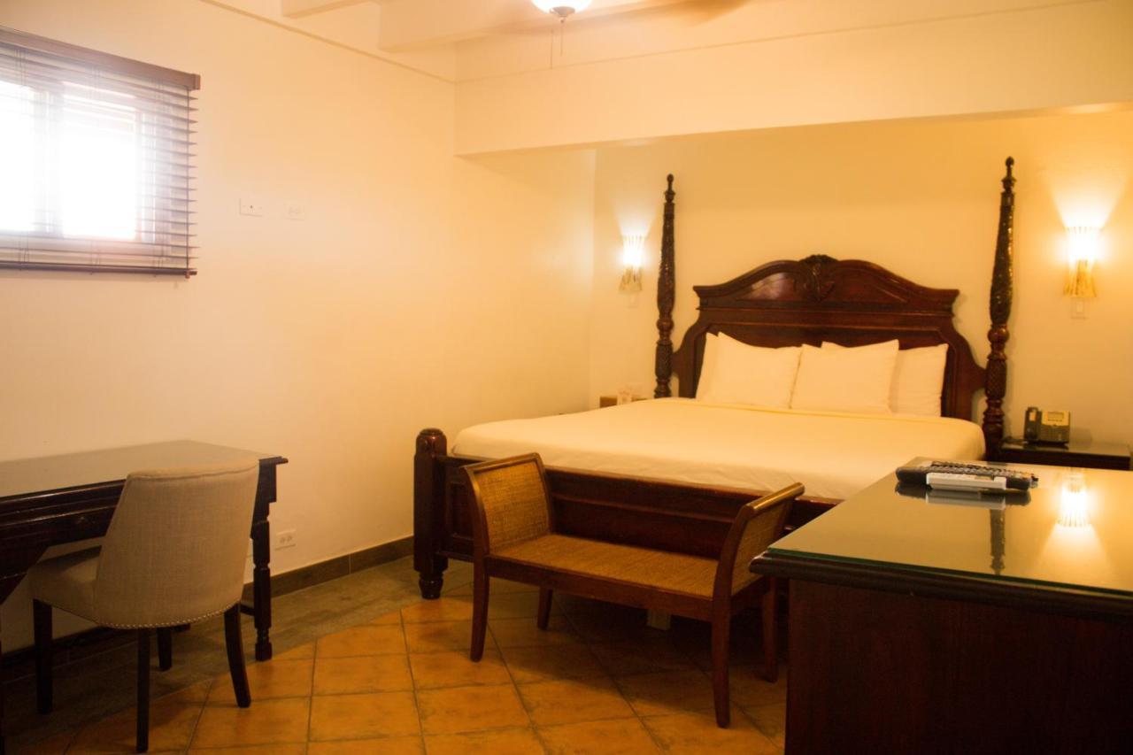 Altamont West Hotel Μοντέγκο Μπέυ Εξωτερικό φωτογραφία